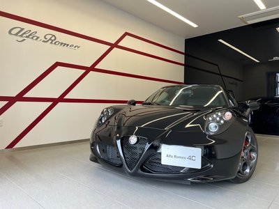 2021 ALFA Romeo 4C 照片 1