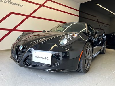 2021 ALFA Romeo 4C 照片 2