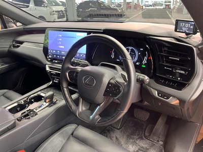 صورة مصغرة 21 لـ 2024 Lexus RX