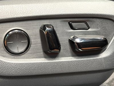 صورة مصغرة 35 لـ 2024 Lexus RX