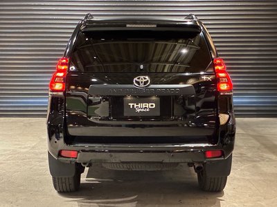 TOYOTA LAND CRUISER PRADO - 8