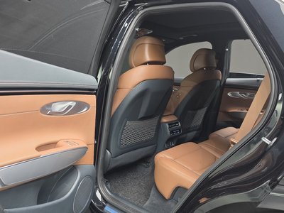 صورة مصغرة 15 لـ 2024 Genesis GV70