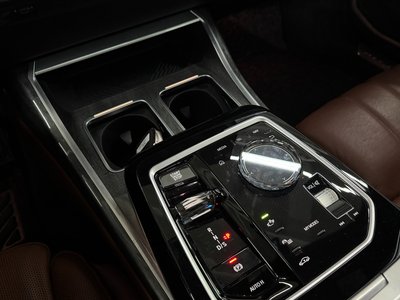 BMW 7 SERIES - 9