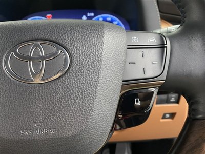 صورة 13 لـ 2023 Toyota VELLFIRE