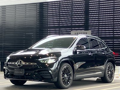 MERCEDES-BENZ GLA - 1