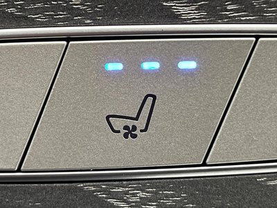 MERCEDES-BENZ CLS - 7