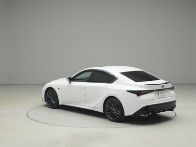 LEXUS IS - 7