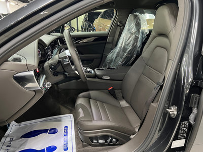 PORSCHE PANAMERA - 4