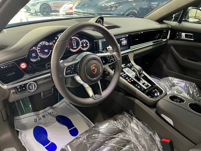 PORSCHE PANAMERA - 3