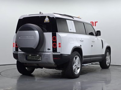 LAND ROVER DEFENDER - 3