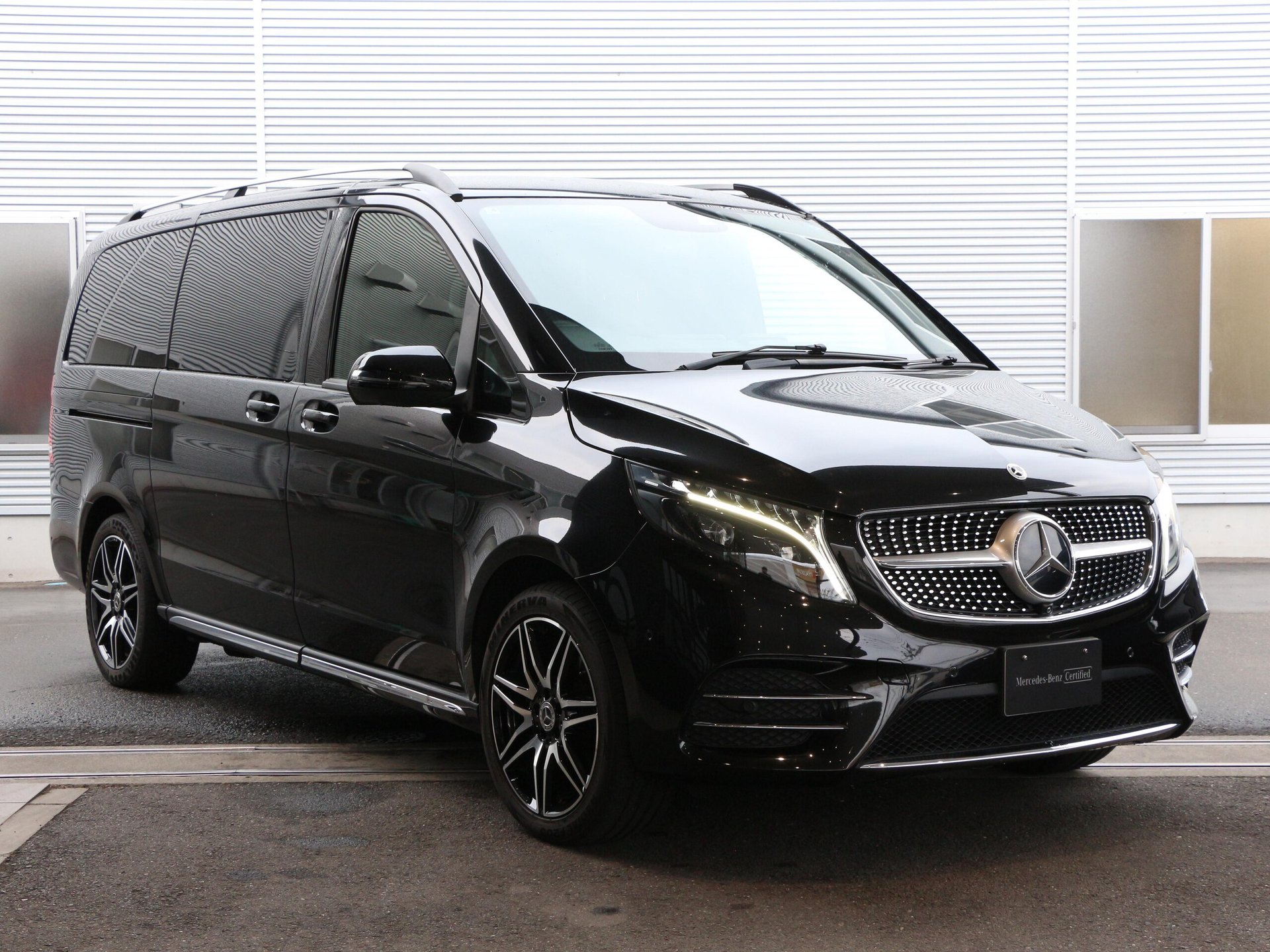 MERCEDES-BENZ V-CLASS - View 1