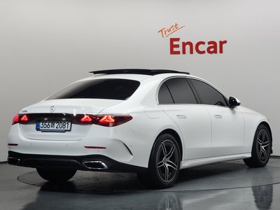 صورة 3 لـ 2025 Mercedes-BENZ E-CLASS