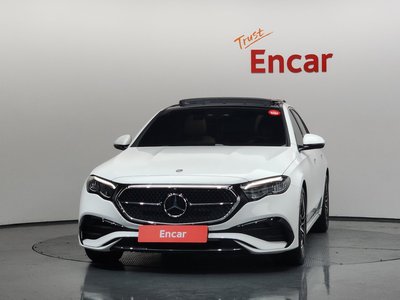 صورة 2 لـ 2025 Mercedes-BENZ E-CLASS