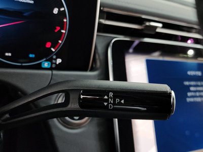 صورة مصغرة 12 لـ 2025 Mercedes-BENZ E-CLASS