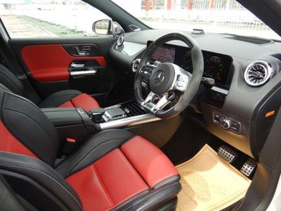 MERCEDES-BENZ GLA AMG - 6