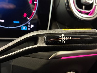2025 Mercedes-BENZ GLC thumbnail 15