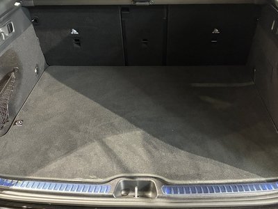 2025 Mercedes-BENZ GLC thumbnail 42