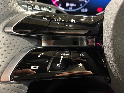 2025 Mercedes-BENZ GLC thumbnail 12