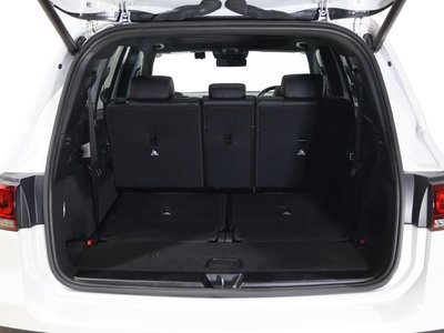 MERCEDES-BENZ GLB - 9