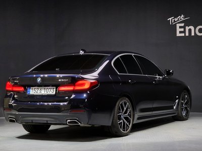 BMW 5 SERIES - 4