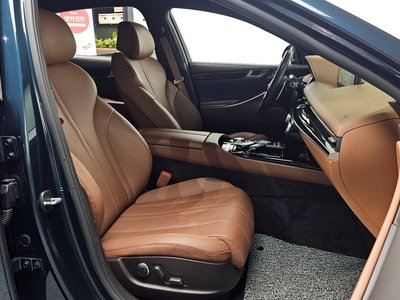 GENESIS G80 (RG3) - 10