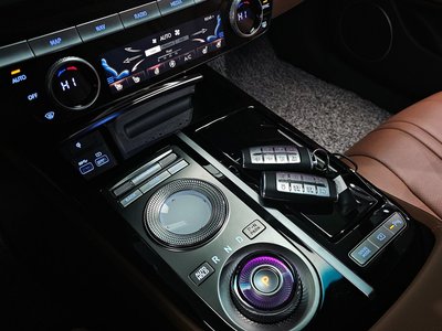 GENESIS G80 (RG3) - 9