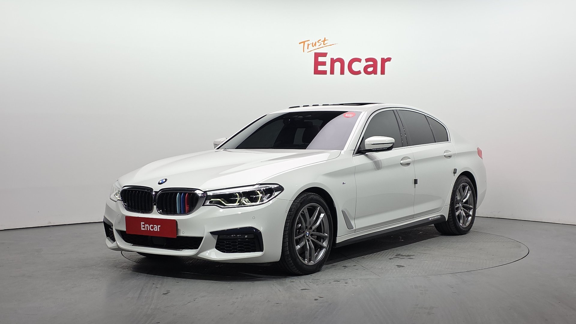 BMW 5 SERIES - View 1