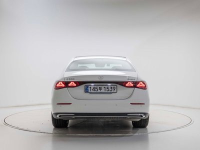 MERCEDES-BENZ E-CLASS - 3