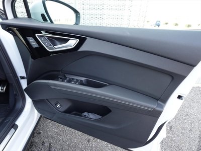 AUDI Q4 SPORTBACK E-TRON - 9