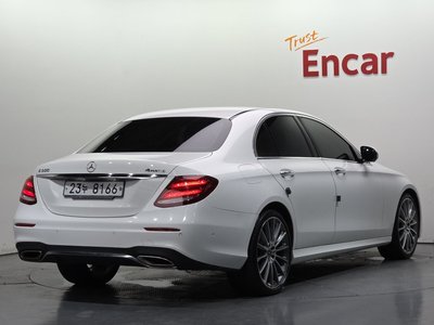 2018 Mercedes-BENZ E-CLASS 照片 4
