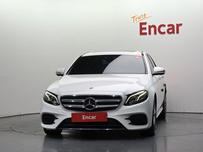 2018 Mercedes-BENZ E-CLASS 照片 2