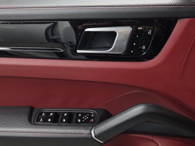 2021 Porsche CAYENNE 缩略图 31