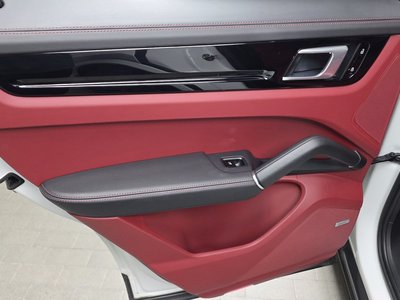 2021 Porsche CAYENNE 缩略图 15
