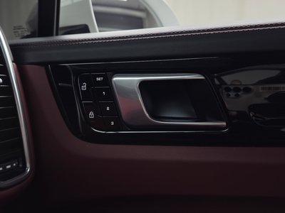 2021 Porsche CAYENNE 缩略图 33