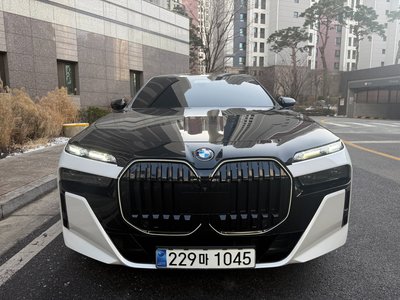 BMW 7 SERIES - 1