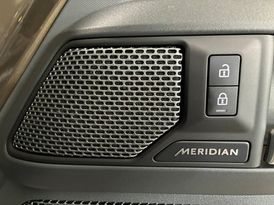 2024 LAND Rover DEFENDER — миниатюра 16