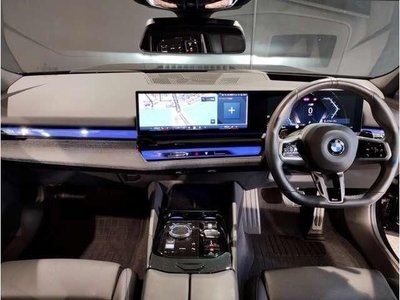BMW 5 SERIES - 3