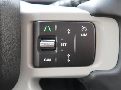 LAND ROVER DEFENDER - 5