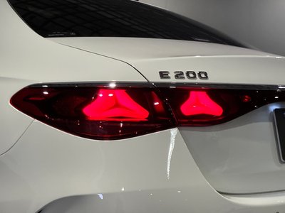 صورة مصغرة 37 لـ 2025 Mercedes-BENZ E-CLASS