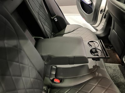 صورة مصغرة 34 لـ 2025 Mercedes-BENZ E-CLASS