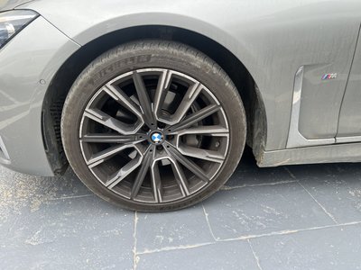 BMW 7 SERIES - 2