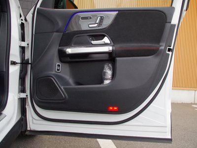 2023 Mercedes-BENZ GLB thumbnail 33