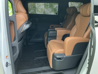 TOYOTA VELLFIRE - 8