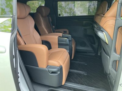 TOYOTA VELLFIRE - 5