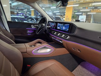 2025 Mercedes-BENZ GLE photo 5