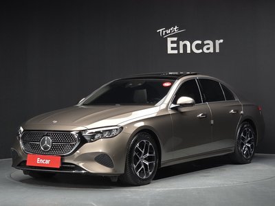 MERCEDES-BENZ E-CLASS - 1