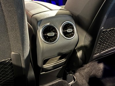 2023 Mercedes-BENZ GLB thumbnail 28