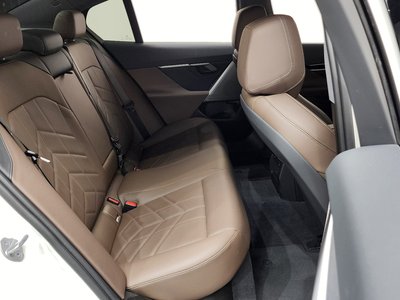 2024 BMW 5 SERIES — миниатюра 12