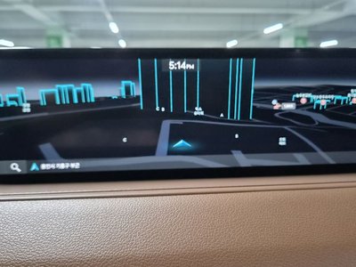 صورة 10 لـ 2023 GENESIS G80 (RG3)