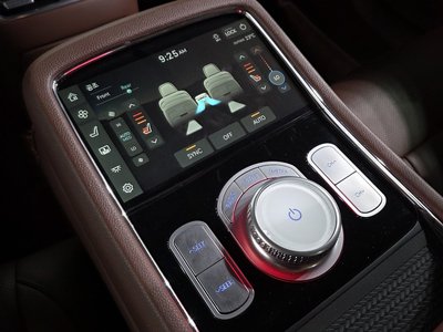 2022 Genesis G90 (RS4) thumbnail 25